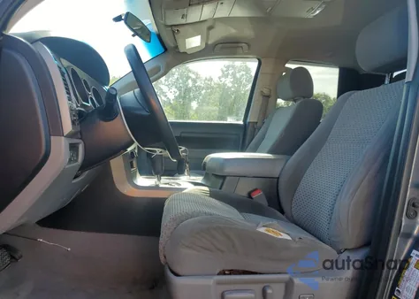 2010 Toyota Tundra Double Cab Sr5 from USA, damaged, VIN 5TFUY5F17AX095642